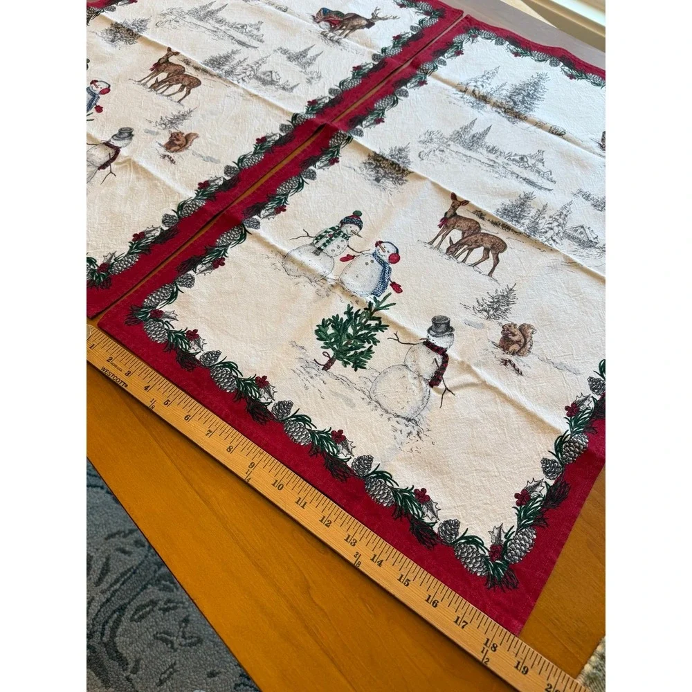 Williams Sonoma Christmas tea towels. Set of 2
